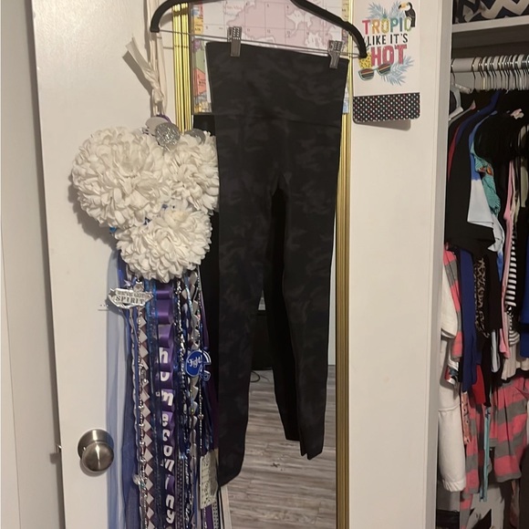 Spanx navy camo legging XS - Picture 2 of 4